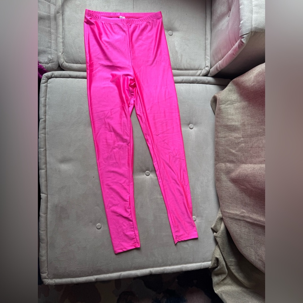 Too Hot Fashions Hot Pink Leggings